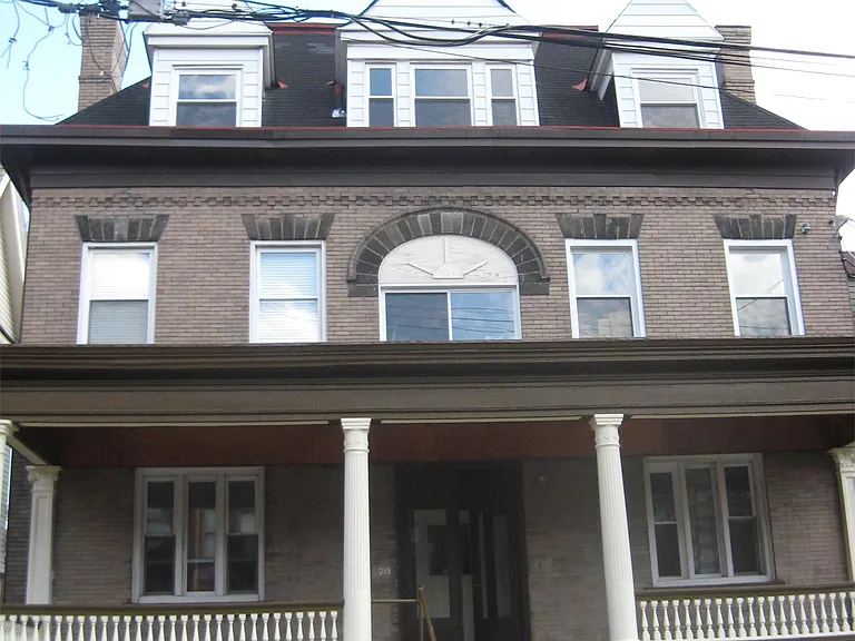 219 S Fairmount St #1 — Photo 23