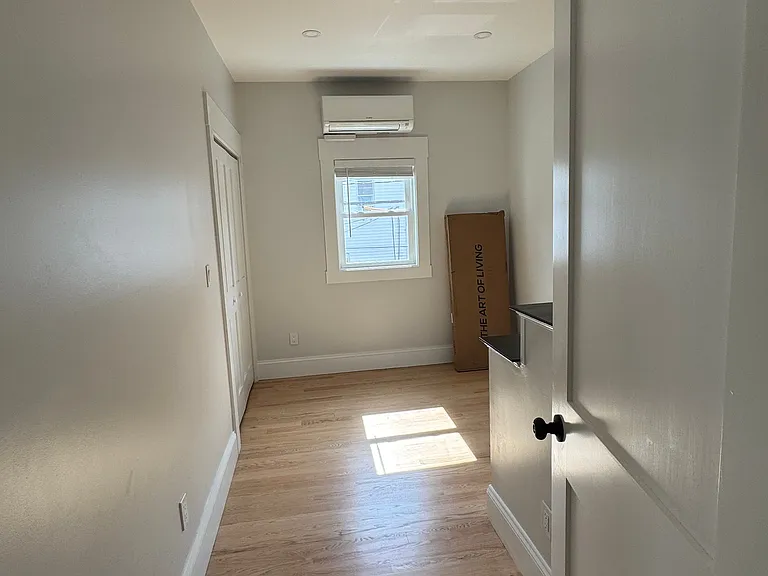 6 Alston St #2 — Photo 3