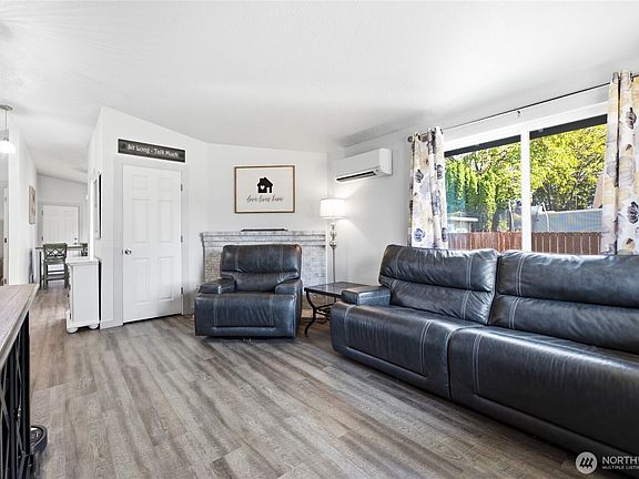 5th image of 209 16th St SW