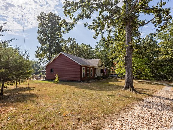 4th image of 10420 Dogwood Road