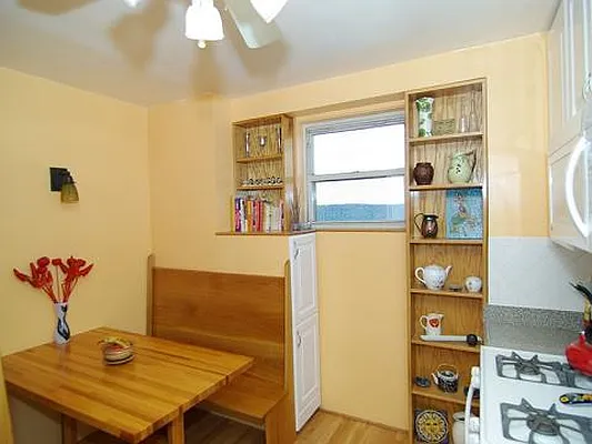 Sold by Sotheby's International Realty | media 15