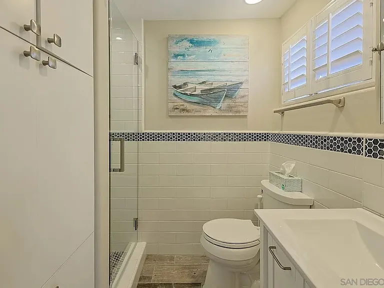 1609 Glorietta Blvd — Photo 11