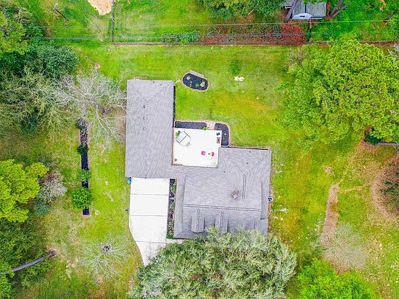 3rd image of 22606 Bobolink Cir