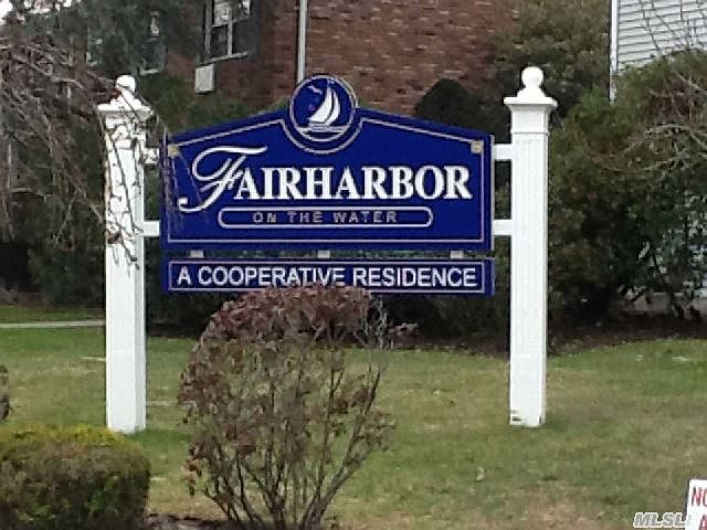 1st image of 27 Fairharbor Dr