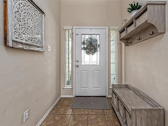 Entry way