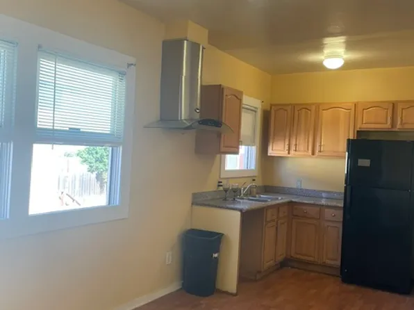 800 53rd Ave, Oakland, CA 94601