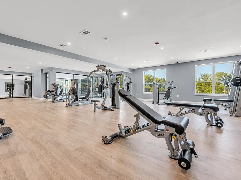 Luxe 360 on Centerpointe — Photo 50