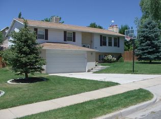 1465 E Balsam Dr, Layton, UT 84040