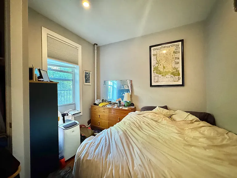 552 Lincoln Pl #2B — Photo 4