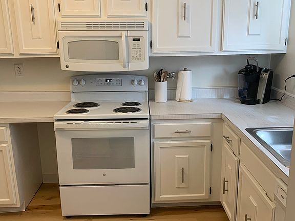 4th image of 42 Monticello Dr Unit 42