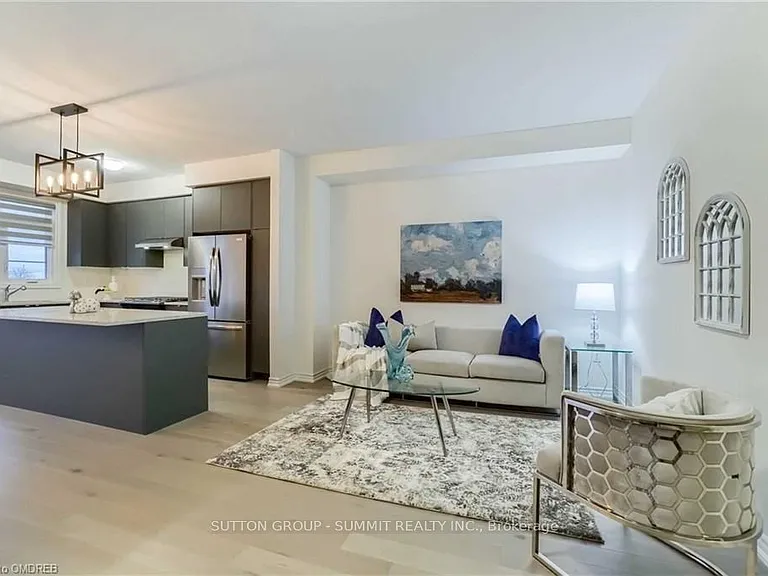 492 Bergamot Ave — Photo 6