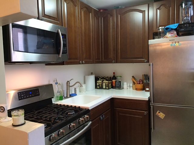 2nd image of 414 E 10th St APT 1D