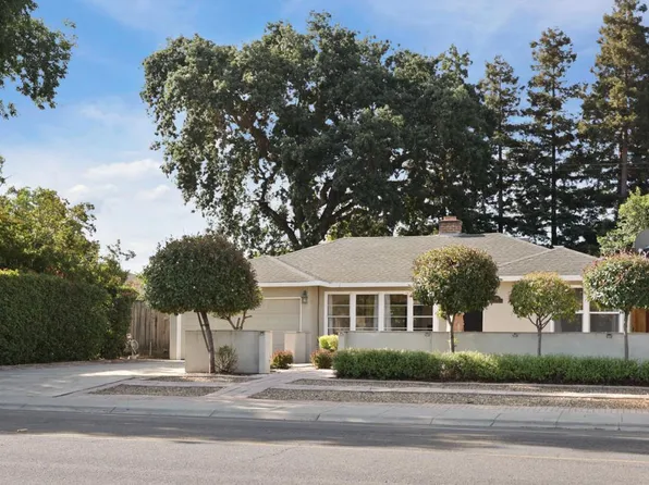 1026 W Benjamin Holt Dr, Stockton, CA 95207