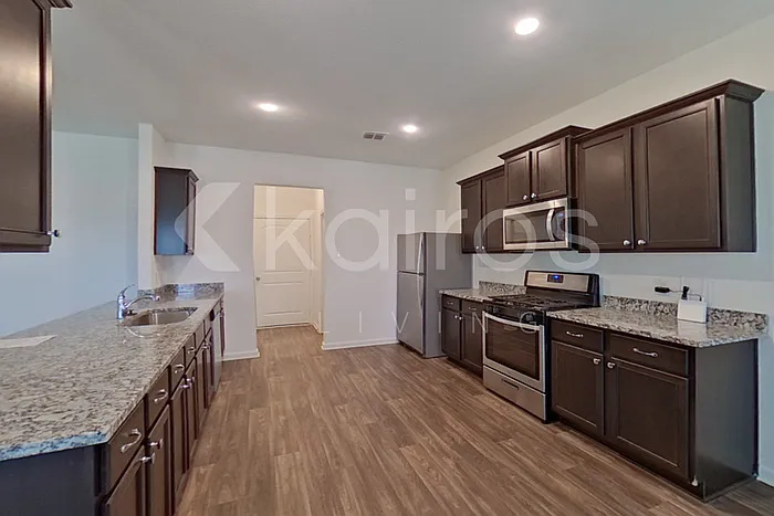 906 Shady Brk — Photo 4