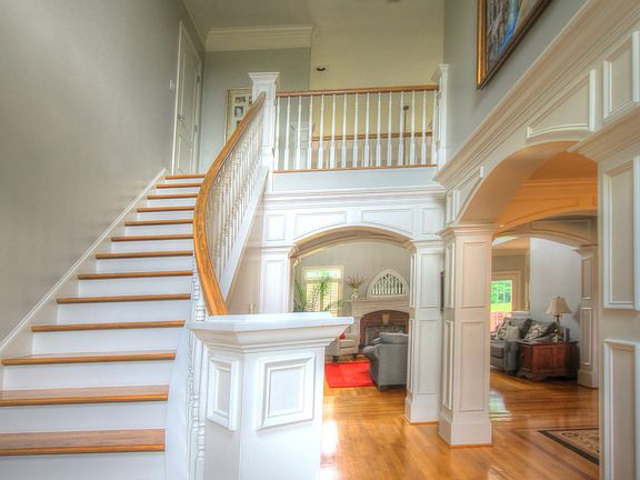 2nd image of 1705 Bluelake Ct