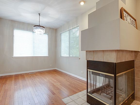 5th image of 1405 Doolittle Ln