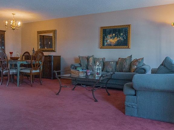 4th image of 27 De Leone Cir