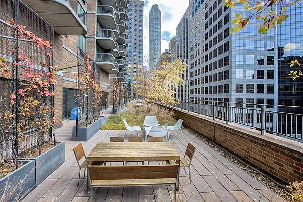 Rented by Jack Resnick & Sons | media 48