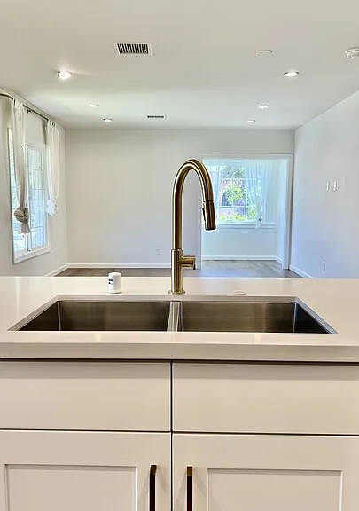 4770 Edgewood Pl — Photo 6