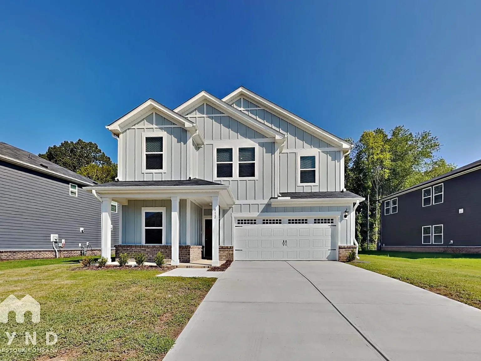 4 bed, 2.5 bath, 2514 sqft, $2,370 — Photo 1
