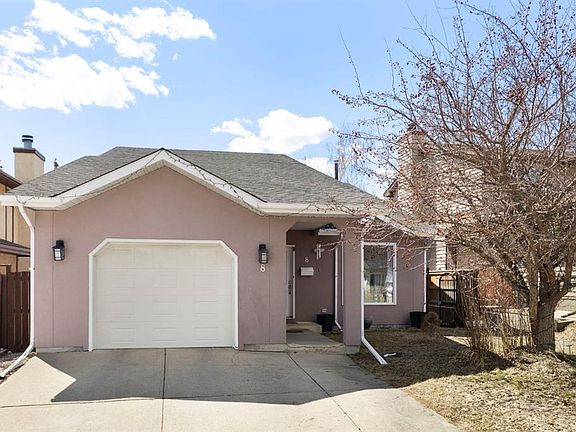 2nd image of 8 NE Hawkfield Cres NW
