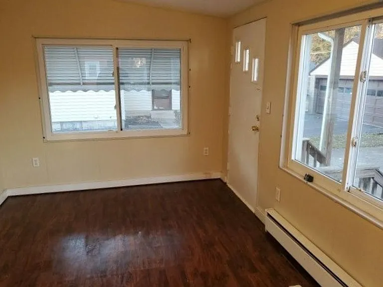 1388 Beechcrest St NW — Photo 5