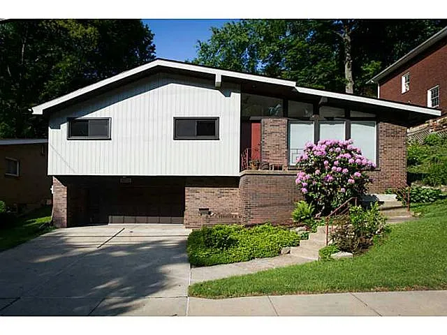 6626 Forward Ave photo 1