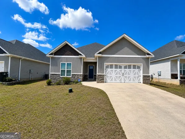 111 Cascades Ct, Bonaire, GA 31005