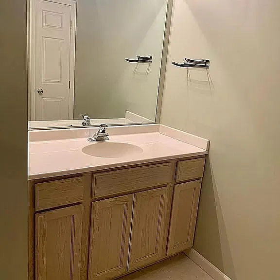 15124 Lenox Dr — Photo 10
