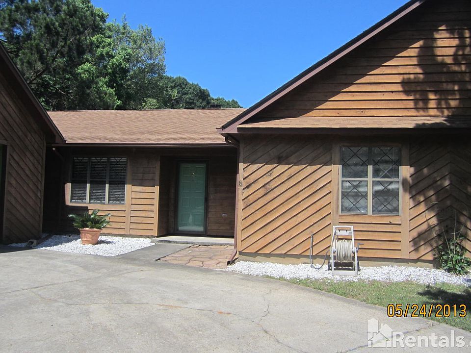 2nd image of 150 Valley View Dr