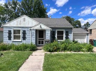 910 Grover St, Belvidere, IL 61008