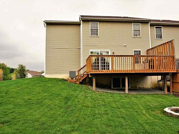3rd image of 56 Vickilee Dr