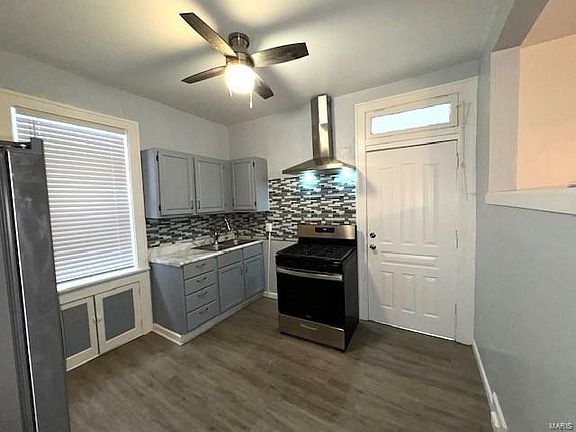 2nd image of 2129 Rose Bud Ave