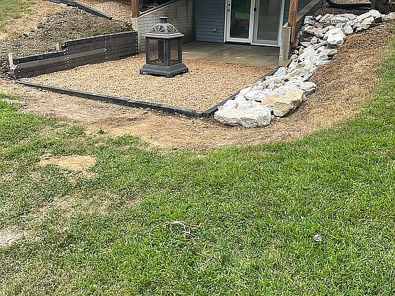 3rd image of 66 Sugar Creek Hls