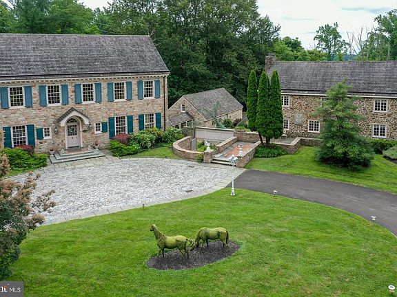 4th image of 6068 Stoney Hill Rd