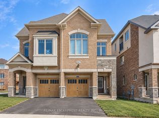 3967 Leonardo St, Burlington, ON L7M0Z7