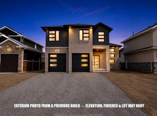 83 Bloomington Way, Chatham Kent, ON N7L 0H2