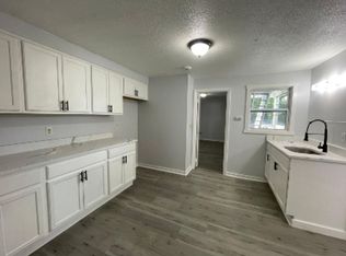 60 Cross Street, Southbridge, MA 01550
