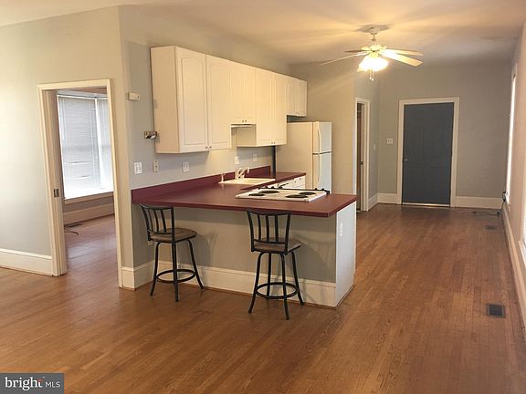 3rd image of 310 E Piedmont St #101-B