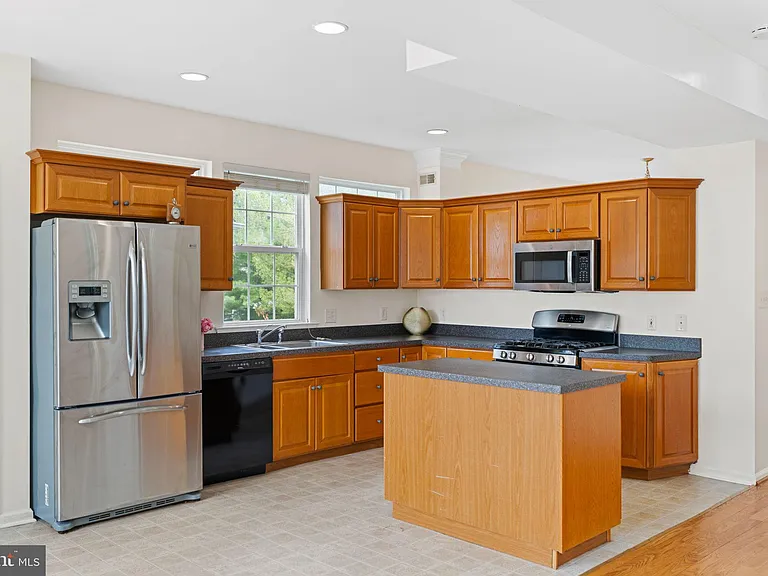 13100 Bustleton Ave — Photo 12