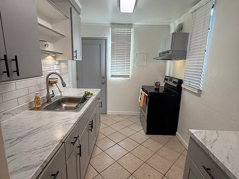 251 Hamilton St — Photo 13