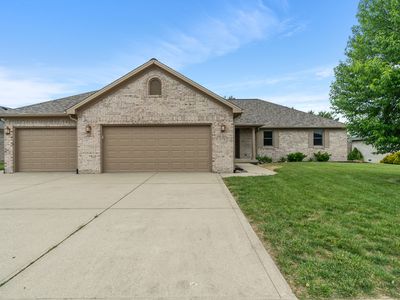 2422 Oak Dr, Clayton, IN, 46118
