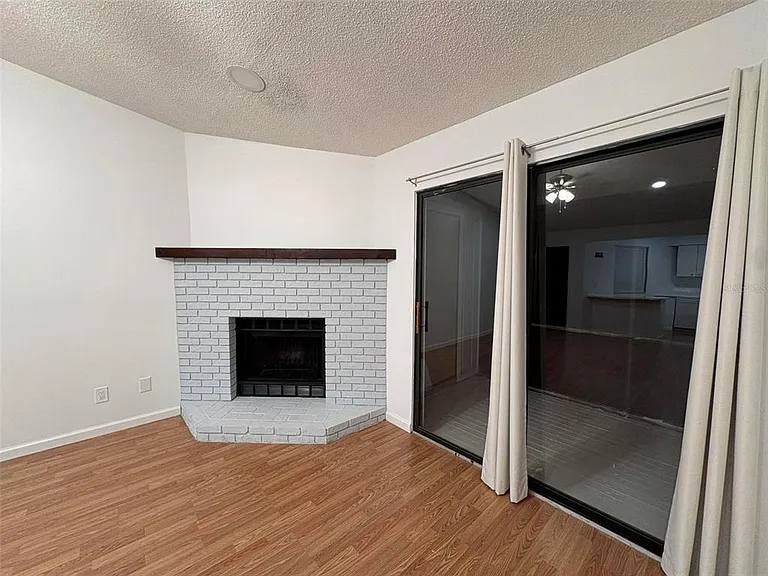 1724 Foxhall Cir #1724 — Photo 21