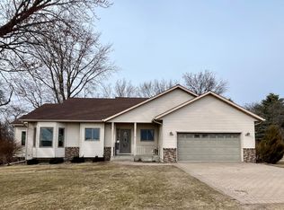 23541 Kenwood Ave, Wabasso, MN 56293