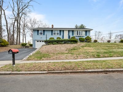 132 Cornflower Drive, Milford, CT, 06460