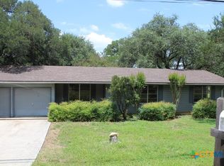1306 Alamo St, San Marcos, TX 78666