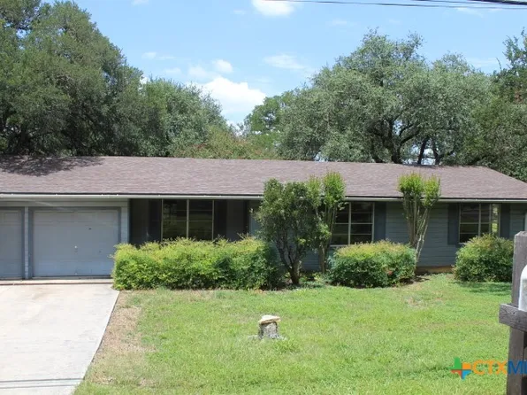 1306 Alamo St, San Marcos, TX 78666