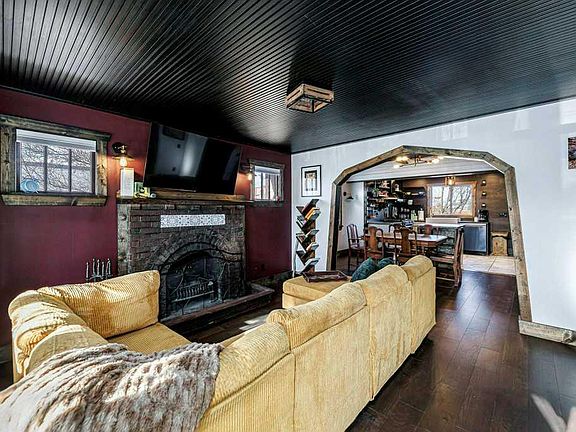 3rd image of 4836 S 49th St