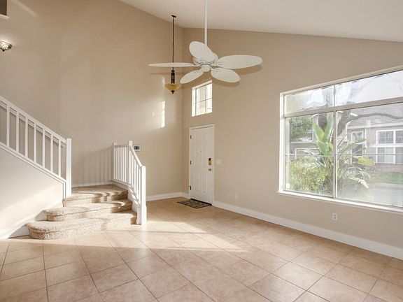 3rd image of 124 Sutcliffe Cir