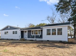 238 Peninsula Manor Rd, Hubert, NC 28539